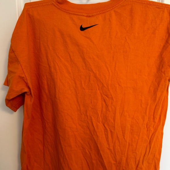 Retro Barcelona Tee - Picture 2 of 2